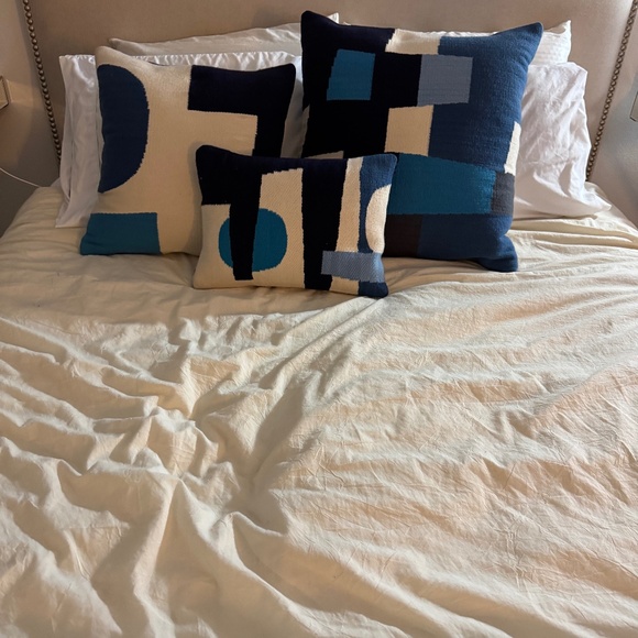 Jonathan Adler Blue Geometric Throw pillows - Picture 1 of 3